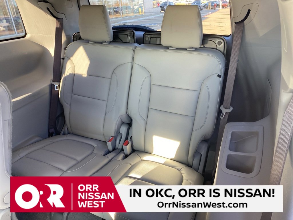 Used 2017 GMC Acadia SLT w/ LPO, Cargo Package image 17