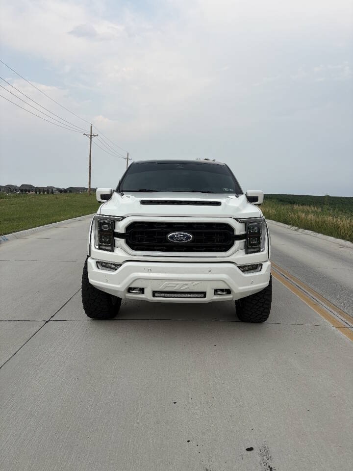 Used 2022 Ford F150 Lariat w/ Equipment Group 502A High AWD/4WD image 4