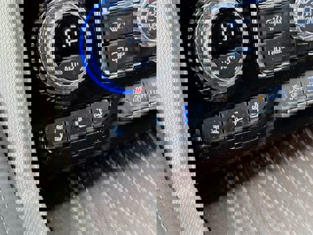 Used 2024 GMC Yukon XL Denali image 22