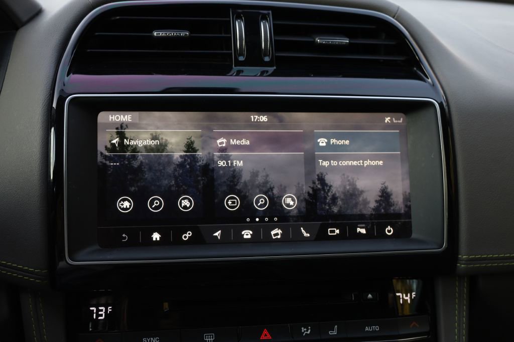 Used 2018 Jaguar F-PACE R-Sport AWD/4WD image 42