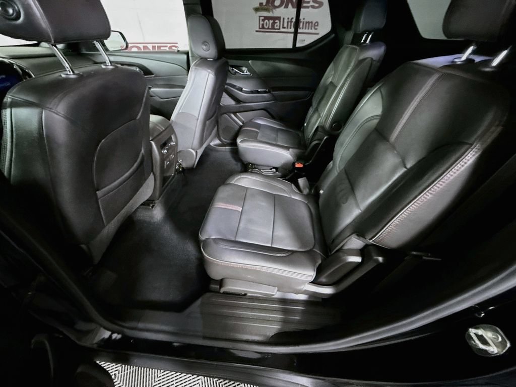Used 2023 Chevrolet Traverse RS AWD/4WD image 26