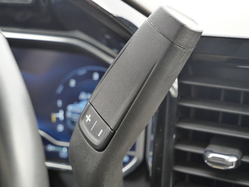 Used 2025 Chevrolet Silverado 2500 ZR2 w/ Technology Package image 41