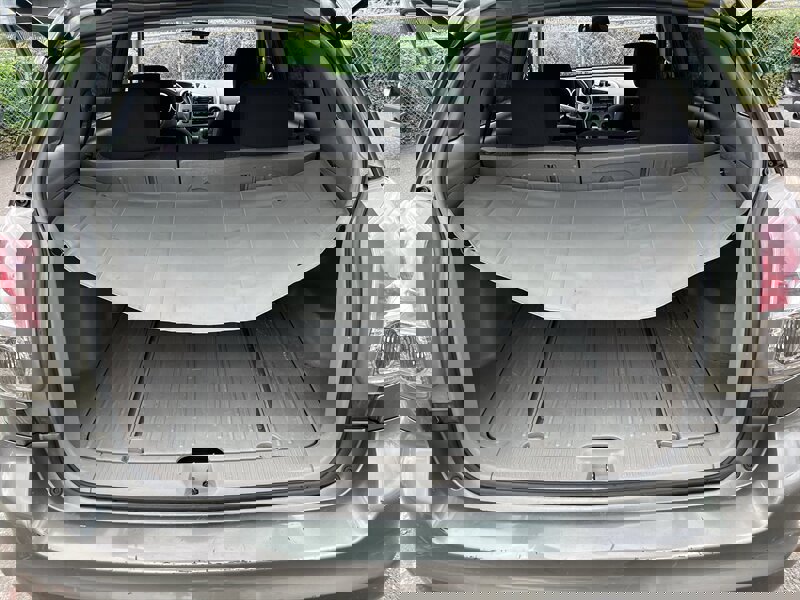 Used 2006 Toyota Matrix FWD image 10