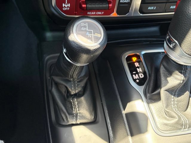 New 2026 Jeep Gladiator Mojave w/ Safety Group AWD/4WD image 24