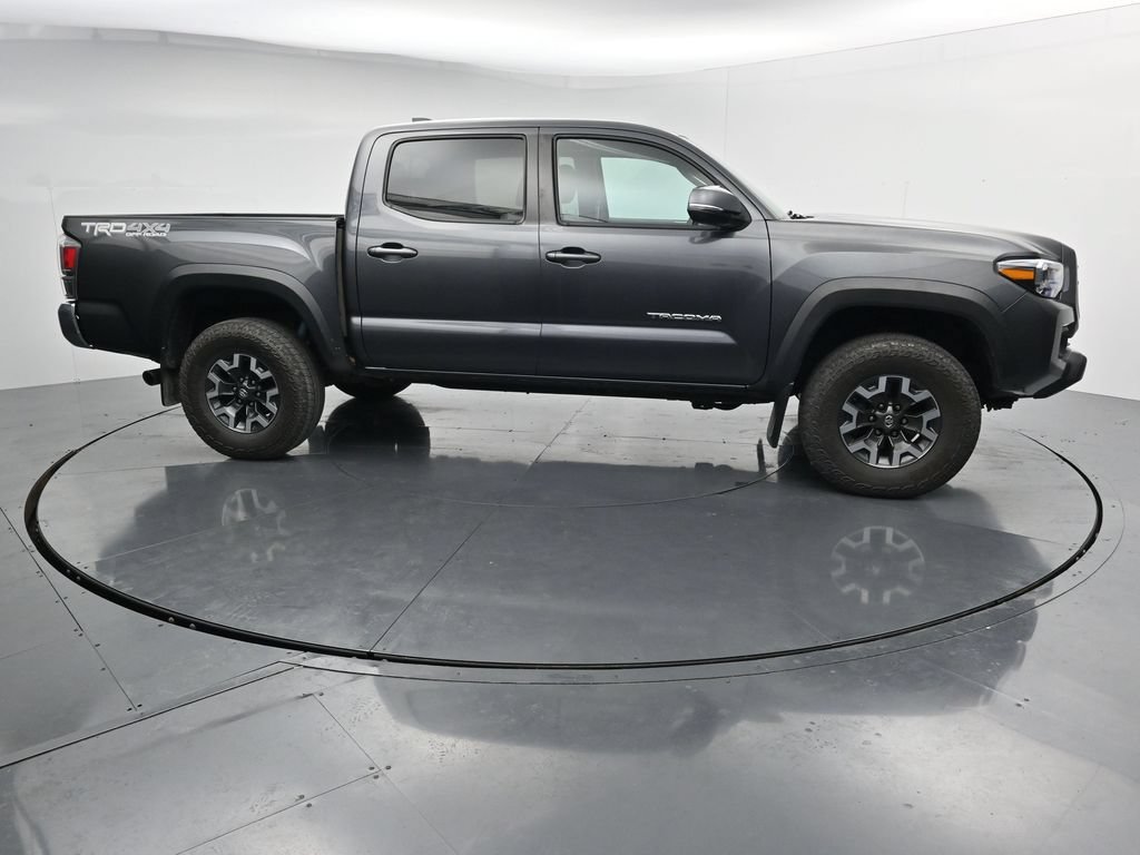 Used 2023 Toyota Tacoma TRD Off-Road AWD/4WD image 9