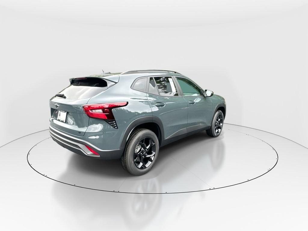 New 2026 Chevrolet Trax LT w/ Driver Confidence Package FWD image 8