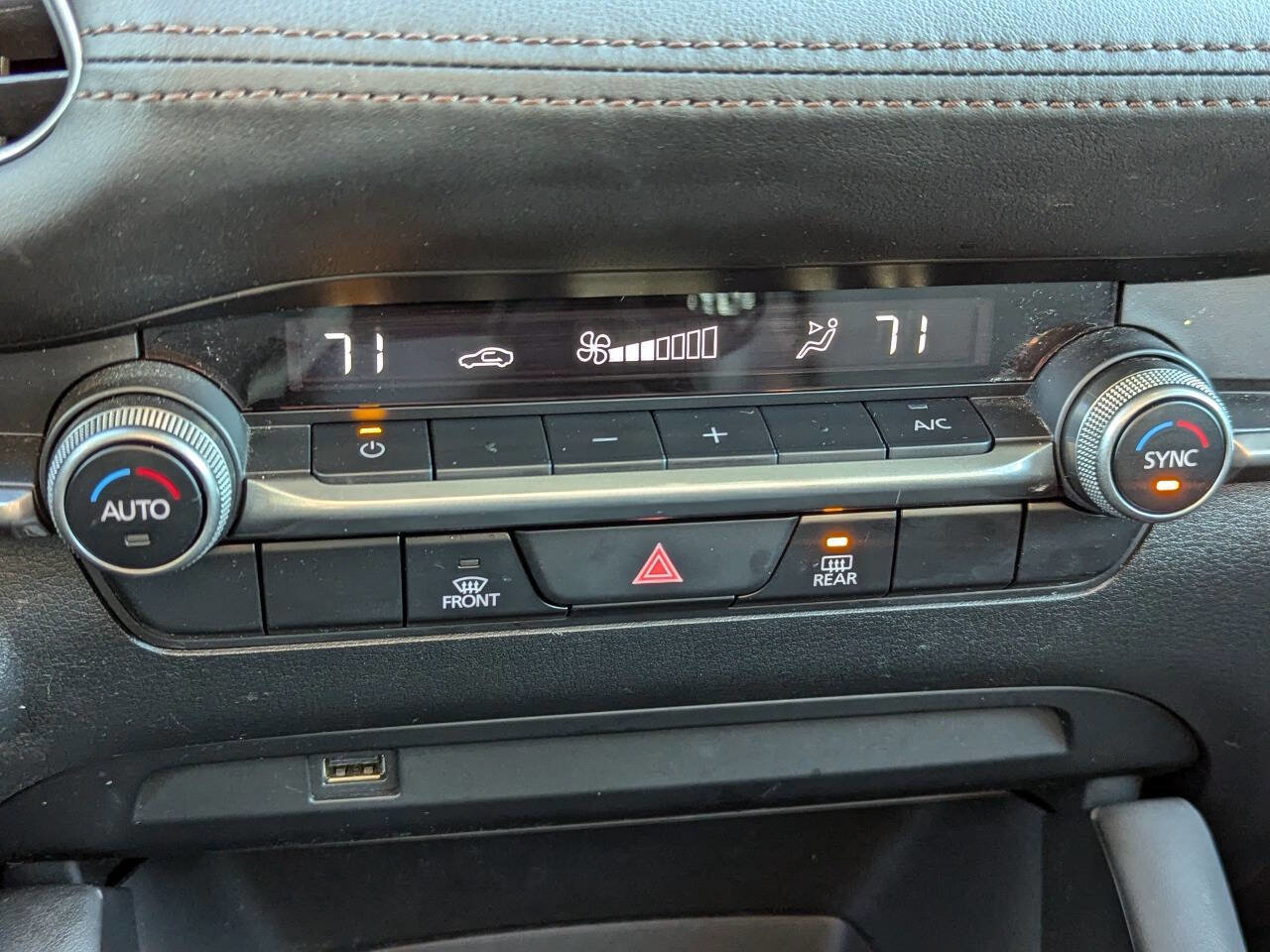 Used 2021 MAZDA MAZDA3 s image 20