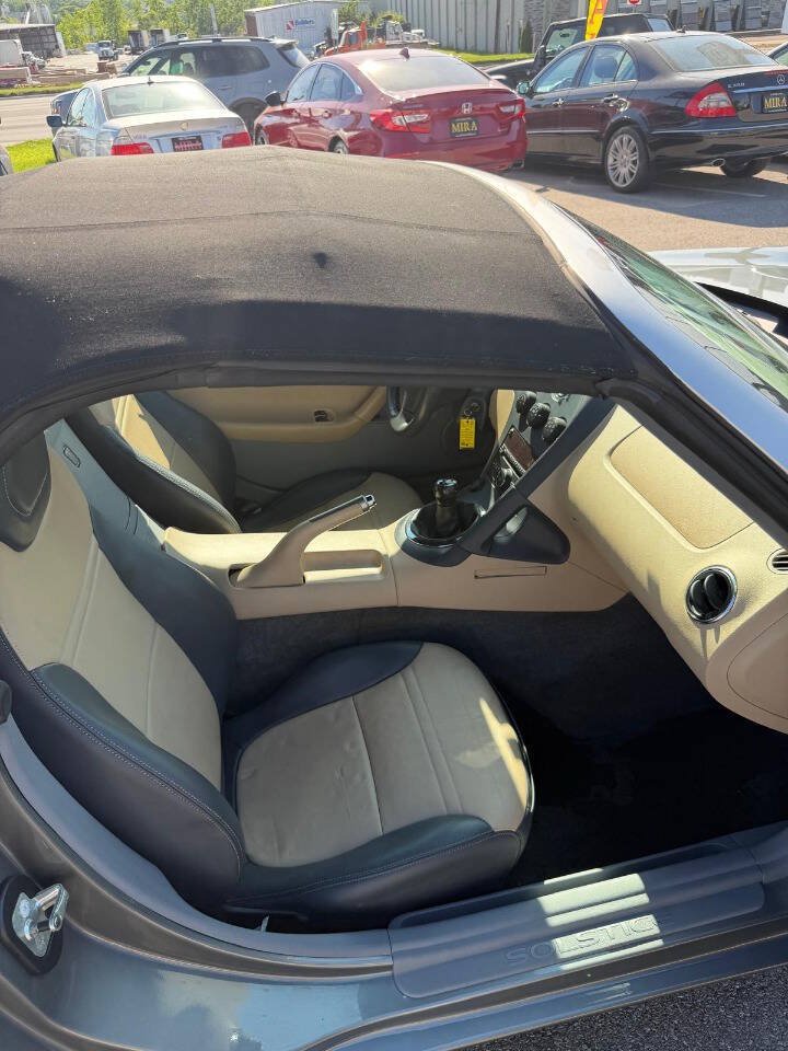 Used 2006 Pontiac Solstice Convertible w/ Premium Package RWD image 19