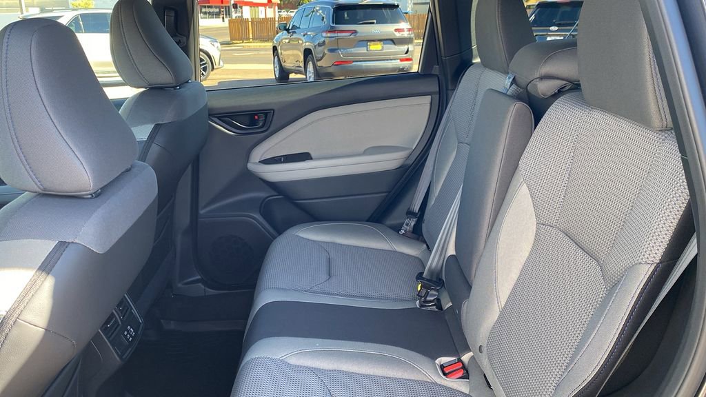 Used 2025 Subaru Forester Premium image 14