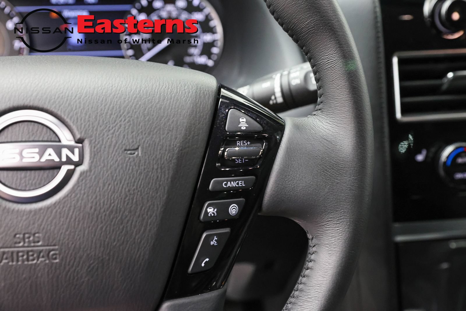 Used 2023 Nissan Armada SV AWD/4WD image 16