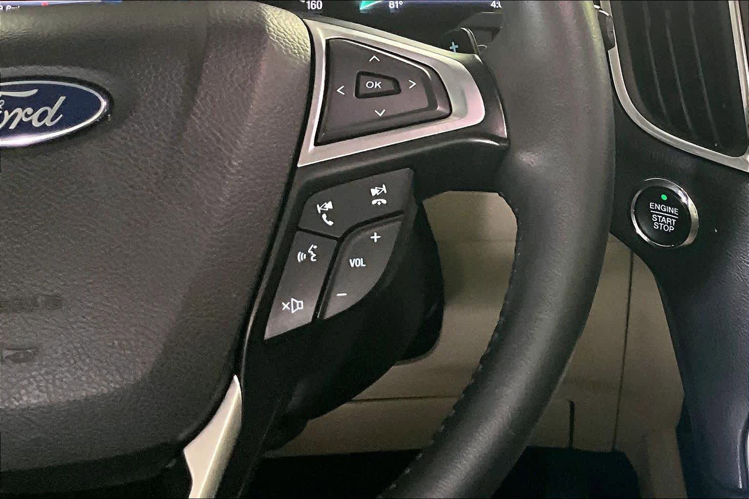 Used 2016 Ford Edge Titanium w/ Technology Package AWD/4WD image 22