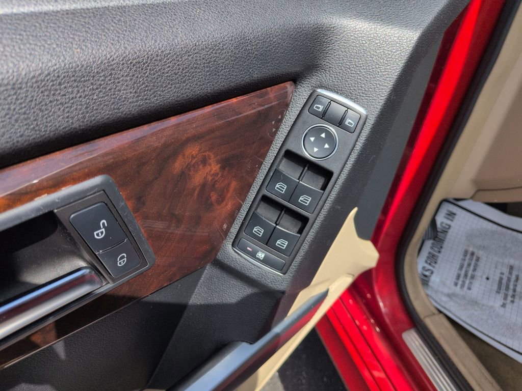 Used 2012 Mercedes-Benz GLK 350 4MATIC image 11