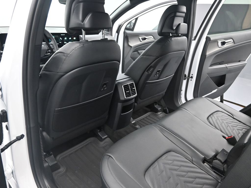 New 2026 Kia Sportage X-Line w/ X-Line Premium Package image 16