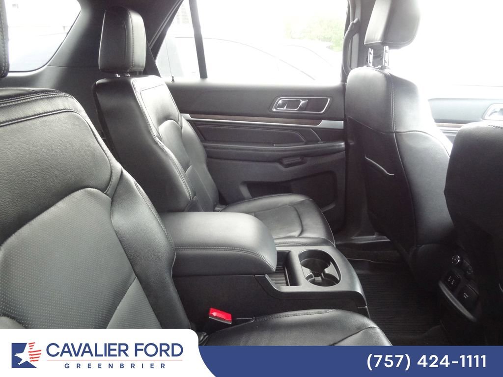 Used 2018 Ford Explorer Limited w/ Equipment Group 301A AWD/4WD image 9