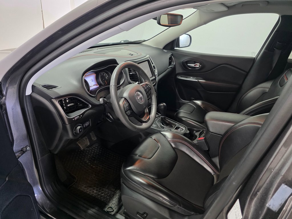 Used 2022 Jeep Cherokee Trailhawk w/ Trailer Tow Group image 17