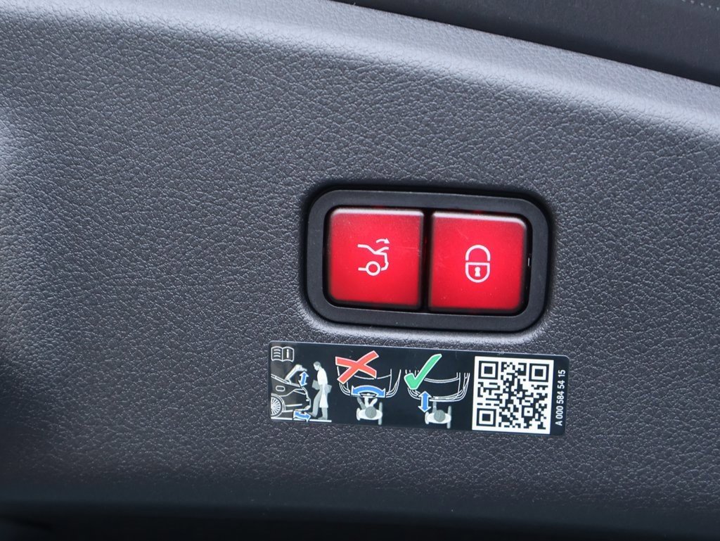 New 2026 Mercedes-Benz CLE 53 AMG 4MATIC Coupe image 19