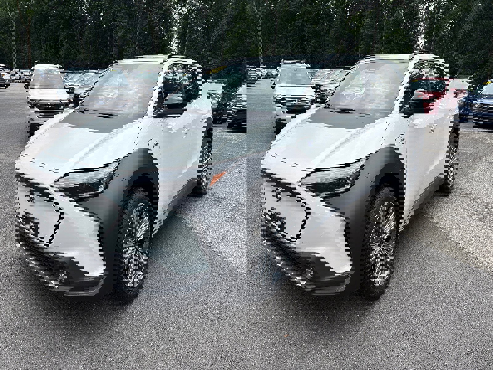 Used 2023 Subaru Solterra AWD image 3