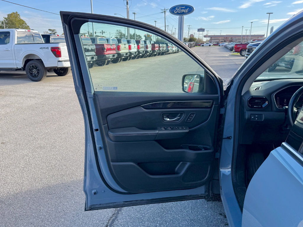 Used 2024 Honda Pilot Elite image 14