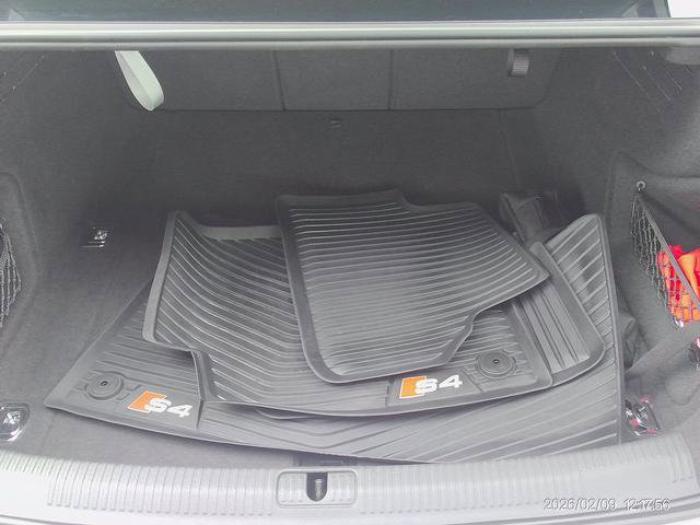 Used 2020 Audi S4 Premium Plus w/ Premium Plus Package image 17