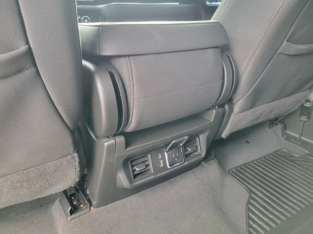 Used 2024 GMC Sierra 1500 Elevation image 30