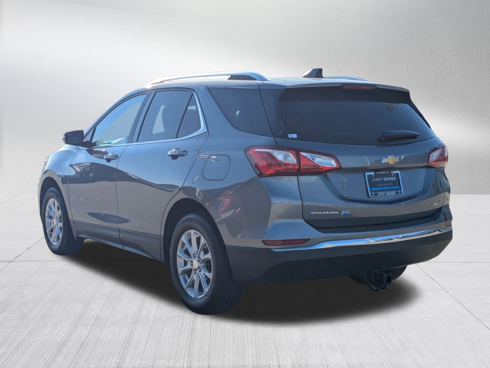 Used 2018 Chevrolet Equinox LT image 3