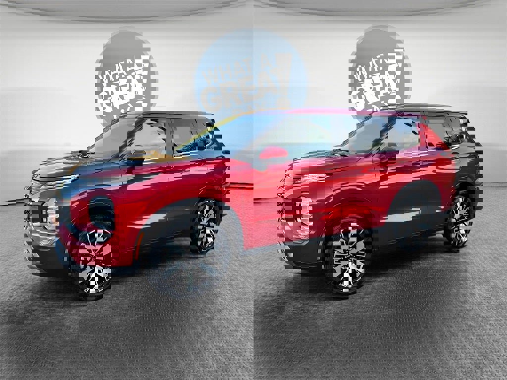 New 2025 Mitsubishi Outlander SE image 3