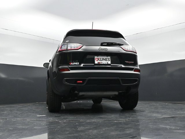 Used 2022 Jeep Cherokee Trailhawk AWD/4WD image 49