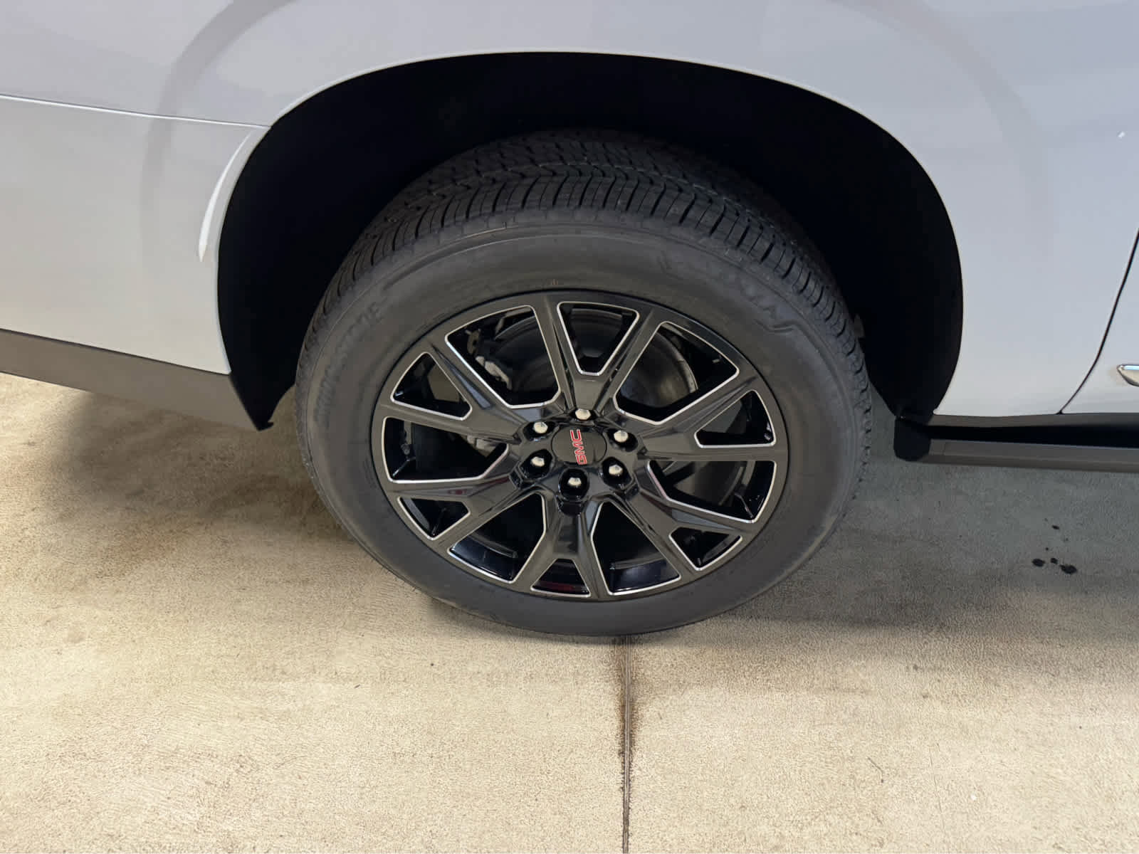 New 2026 GMC Yukon XL Denali w/ Sun & Power Step Package image 8
