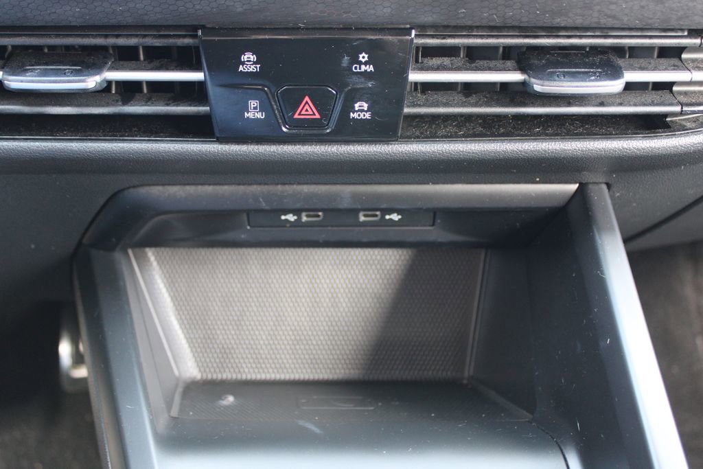 Certified 2022 Volkswagen GTI S image 17