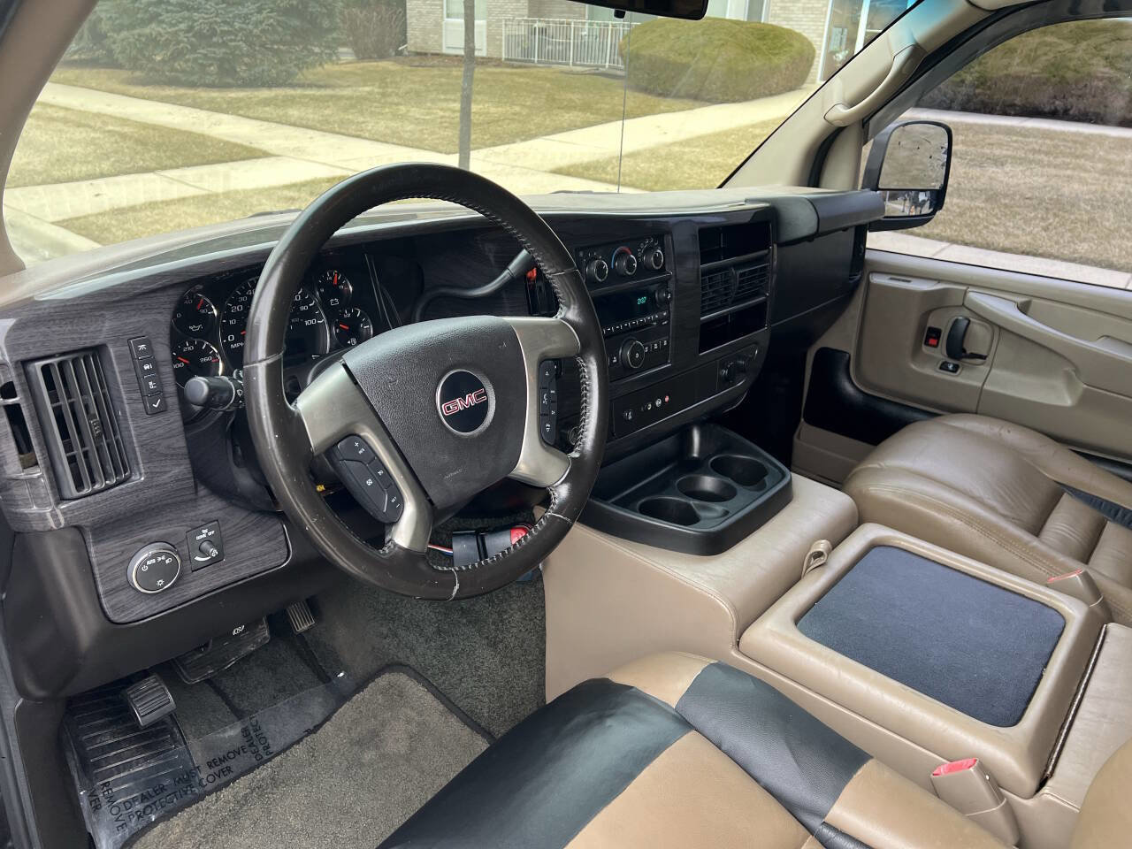 Used 2014 GMC Savana 1500 image 11