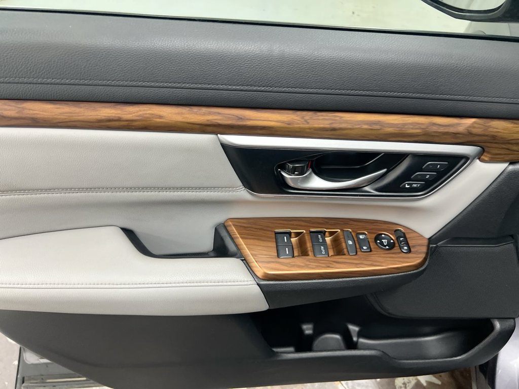 Used 2021 Honda CR-V EX-L image 21