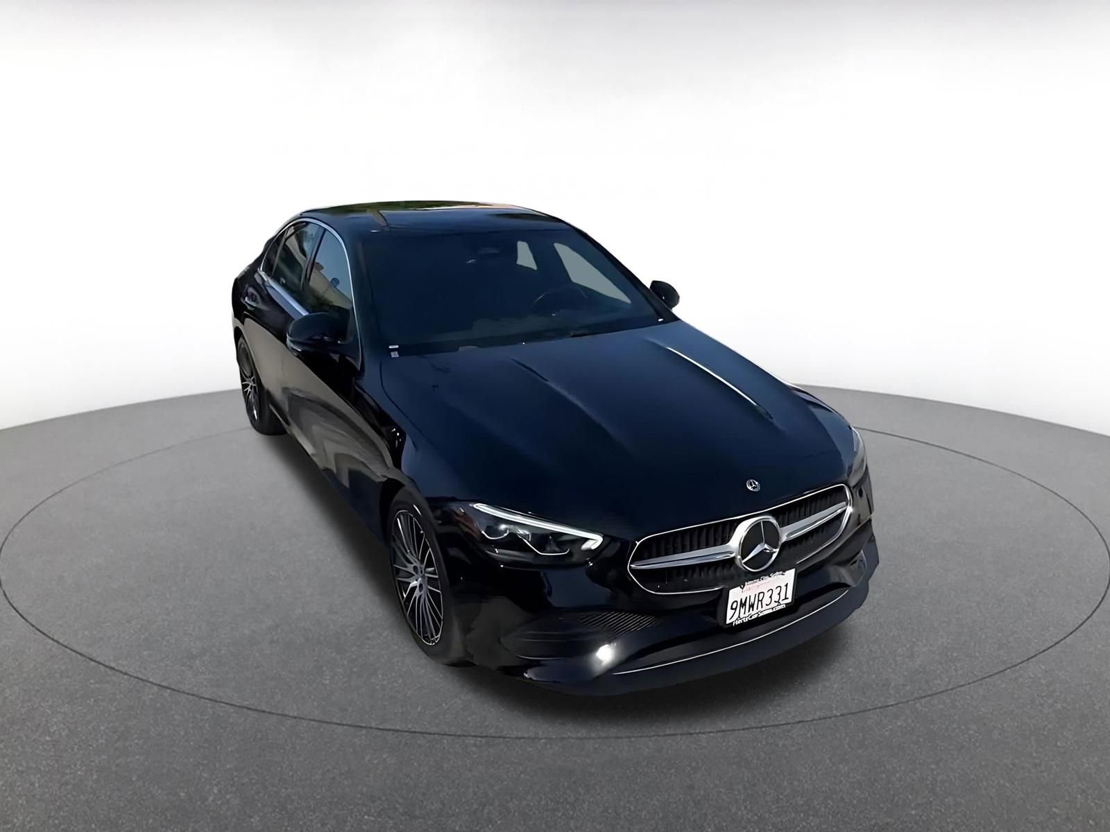 Used 2024 Mercedes-Benz C 300 4MATIC Sedan image 3