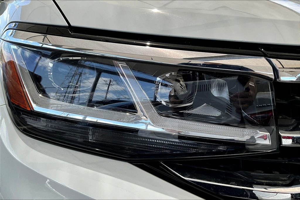 Used 2023 Volkswagen Atlas SE image 40