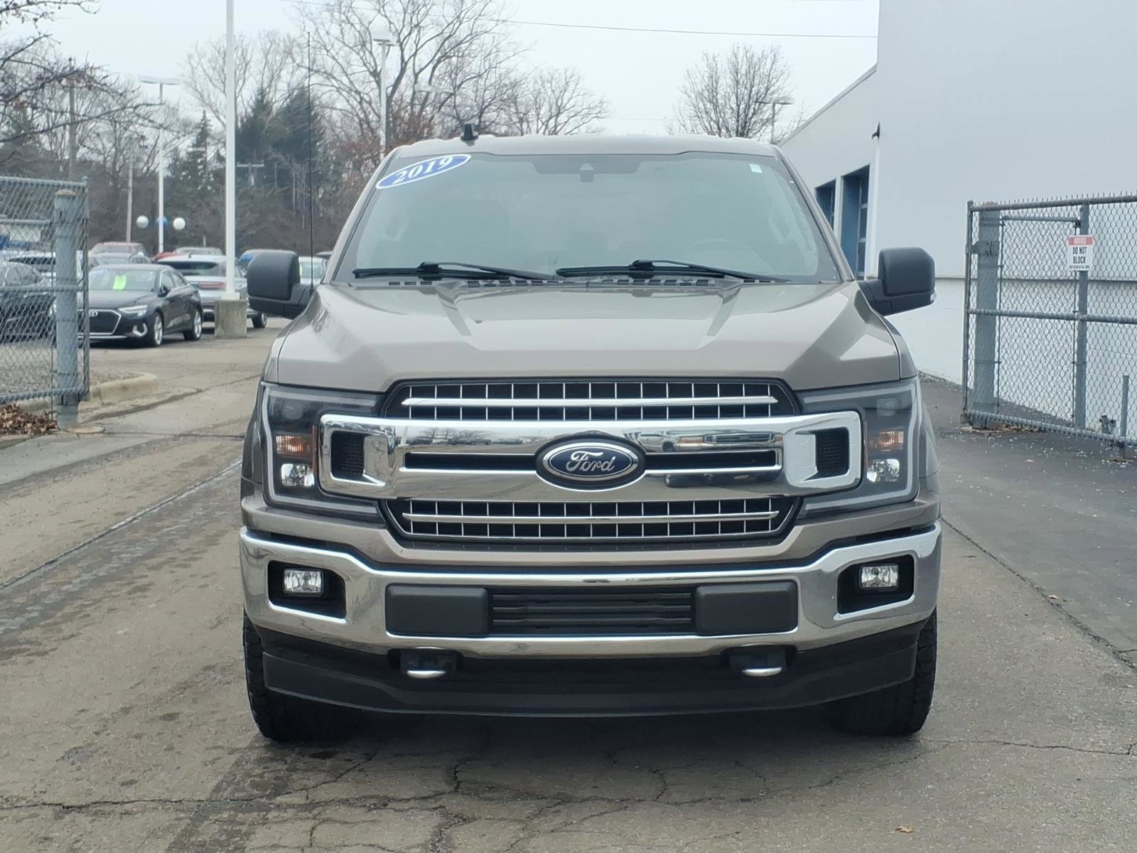 Used 2019 Ford F150 XLT w/ Equipment Group 302A Luxury image 2