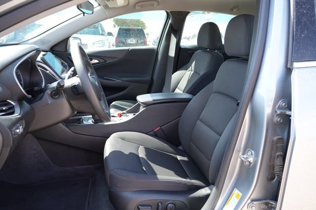 Used 2025 Chevrolet Malibu LT FWD image 9