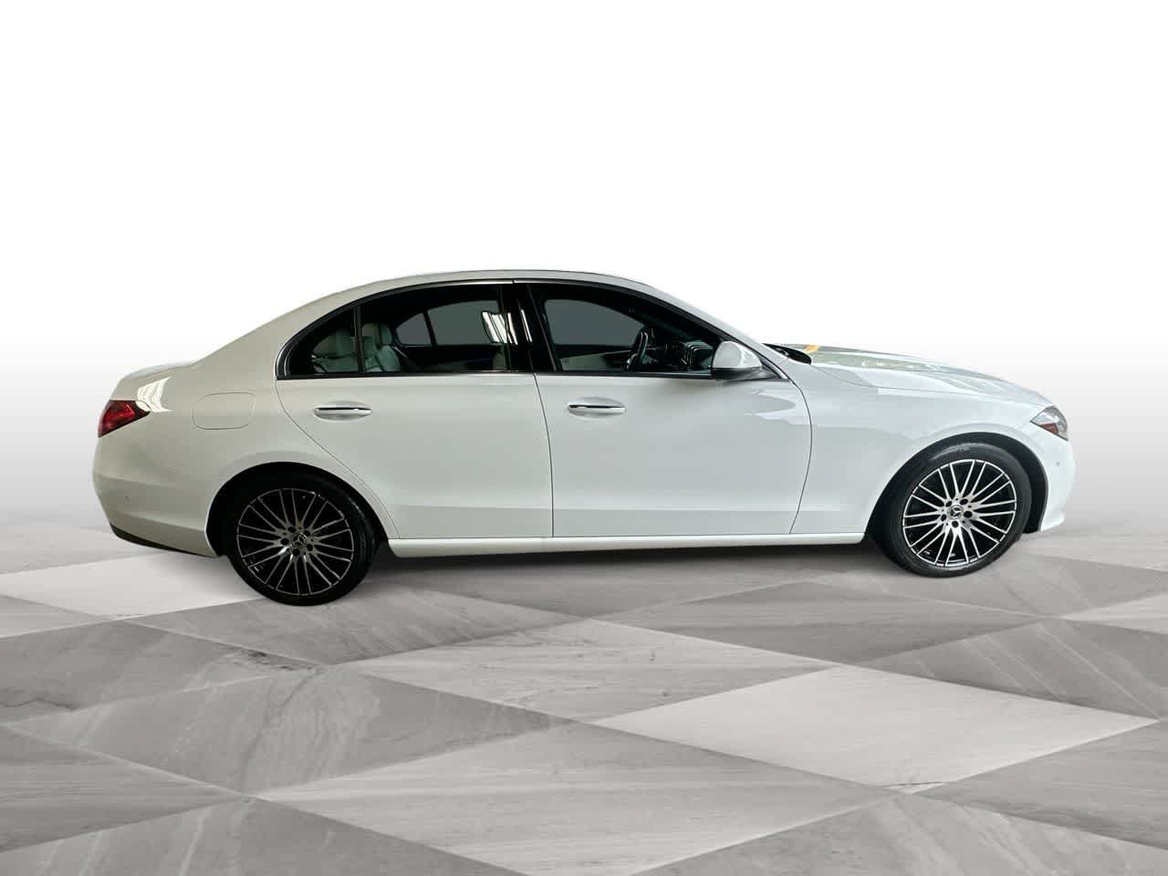 Used 2024 Mercedes-Benz C 300 Sedan image 9