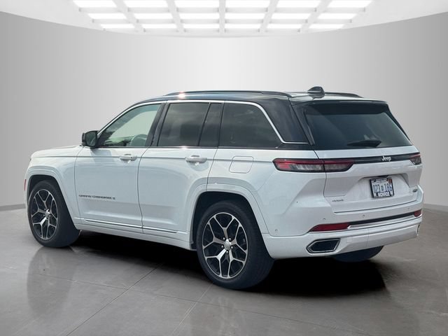 Used 2025 Jeep Grand Cherokee Summit AWD/4WD image 5