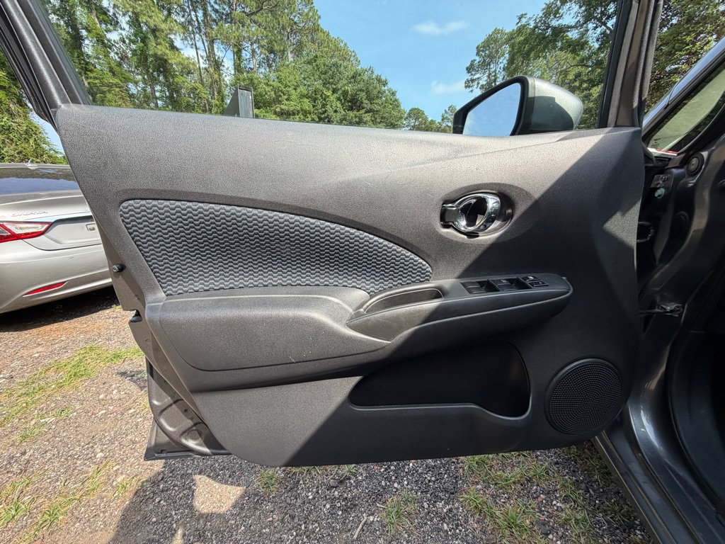Used 2019 Nissan Versa Note SV FWD image 16