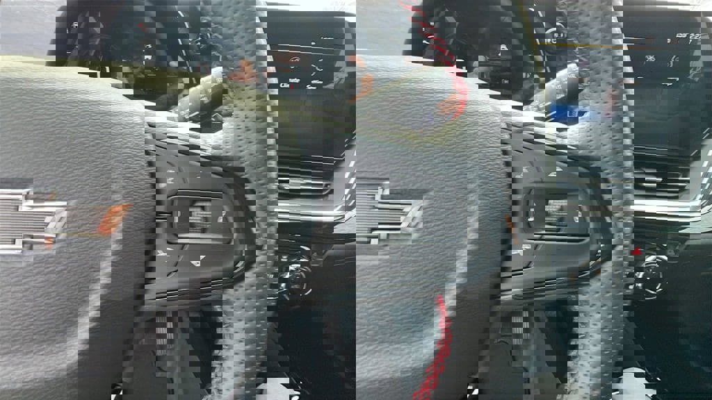 New 2026 Chevrolet Trax RS w/ Driver Confidence Package image 21