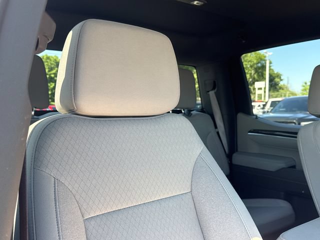 Used 2026 Chevrolet Silverado 1500 LT AWD/4WD image 29