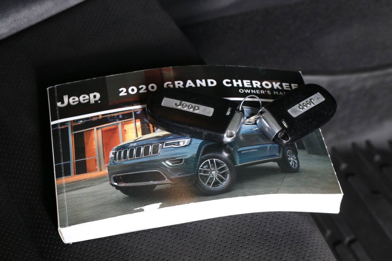 Used 2020 Jeep Grand Cherokee Altitude RWD image 39