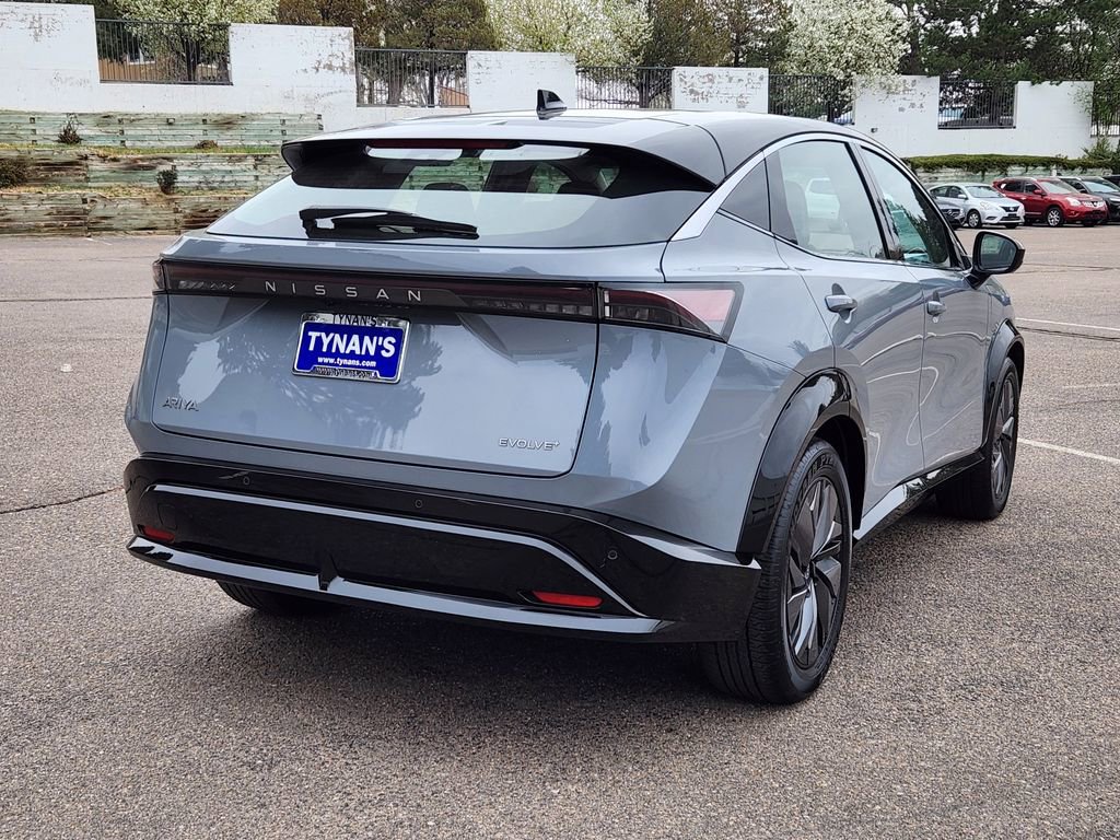 Used 2024 Nissan Ariya FWD image 7