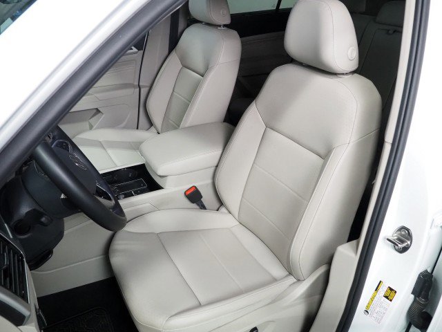 Used 2023 Volkswagen Atlas SE w/ Technology Package image 13