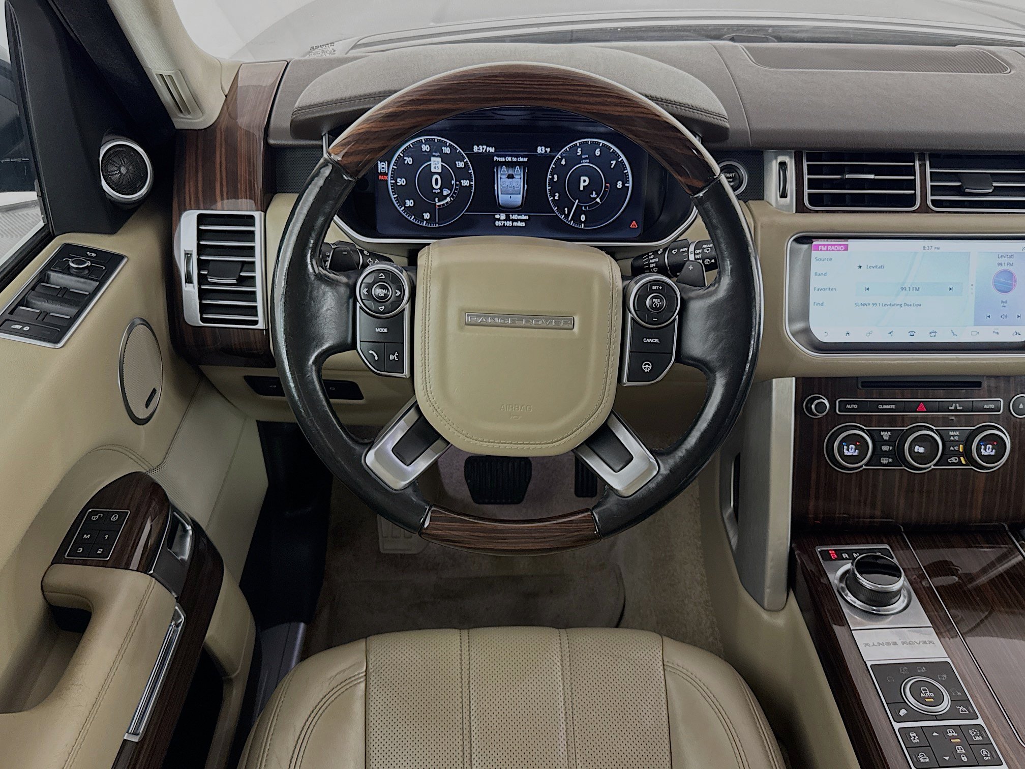 Used 2017 Land Rover Range Rover HSE AWD/4WD image 16