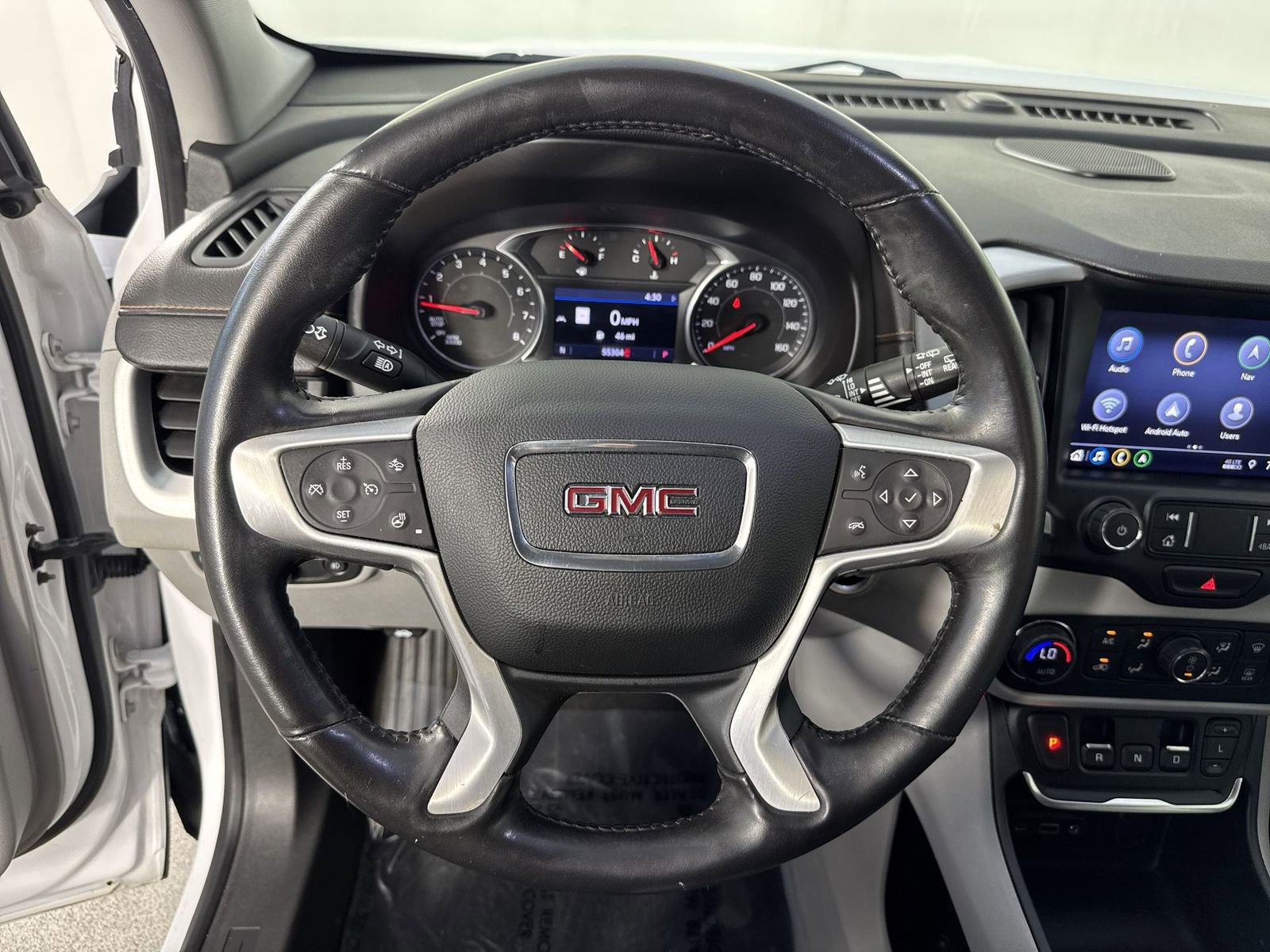 Used 2020 GMC Terrain SLT w/ Preferred Package image 12