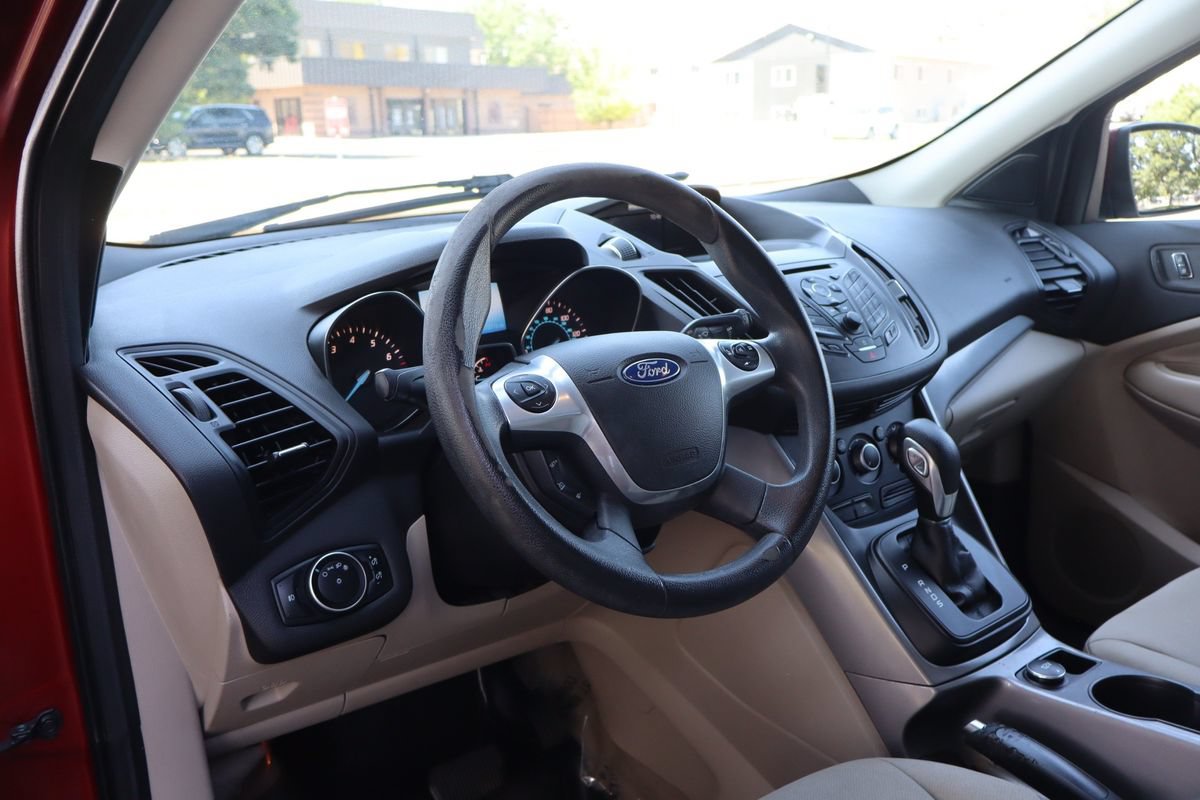 Used 2016 Ford Escape SE FWD image 15