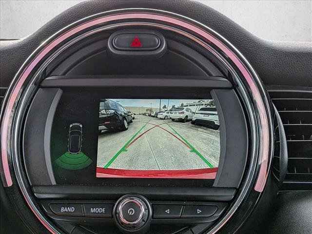 Used 2019 MINI Cooper 4-Door Hardtop image 13