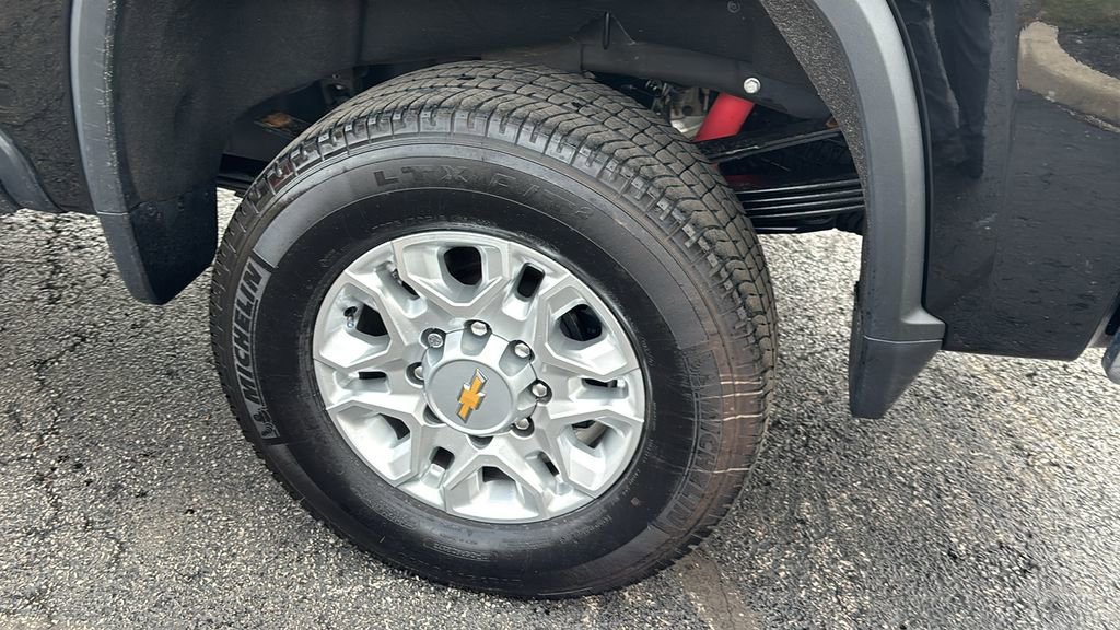 Used 2024 Chevrolet Silverado 3500 LTZ w/ LTZ Plus Package image 9