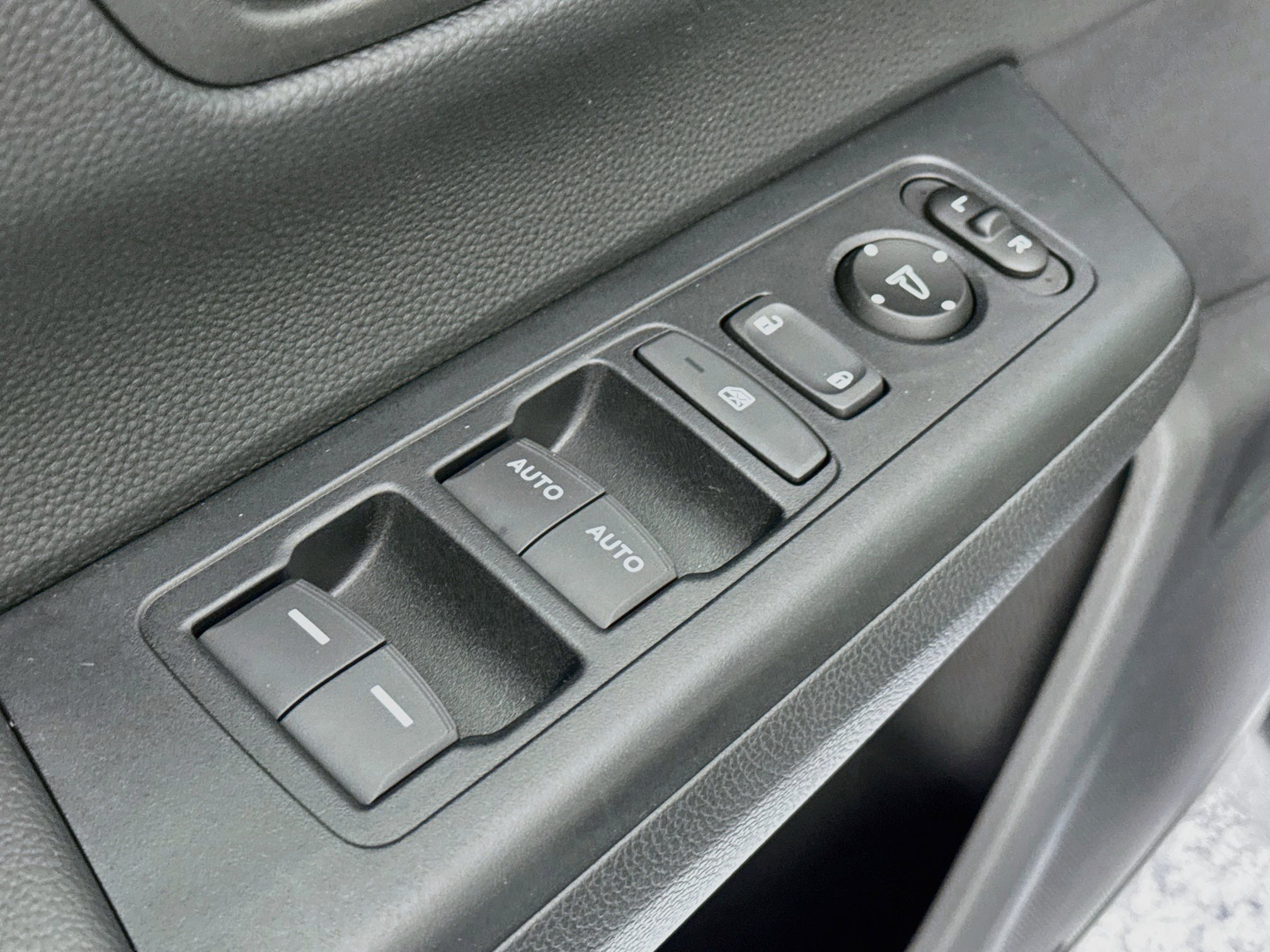 Certified 2024 Honda CR-V EX image 17