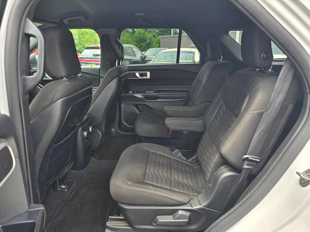 Used 2020 Ford Explorer XLT w/ Class III Trailer Tow Package AWD/4WD image 12